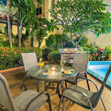 Butterfly Garden Boutique Residences Large Luxury Apts And Villas A Lifetsyle Destination By Neang, Everything You Need All Right Here 1-3 Bedrooms 110 To 190 Sq Mtrs, 2 Full Bathrooms, Rain Shower, Spa Bath, Bbq, Free Wifi, Staff 24-7, Close To Beac パッタヤー エクステリア 写真