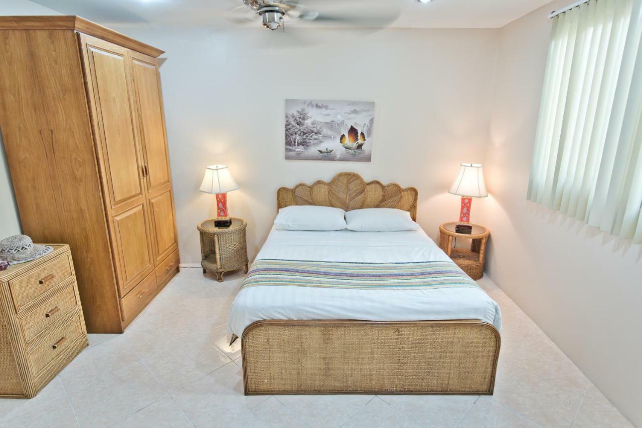Butterfly Garden Boutique Residences Large Luxury Apts And Villas A Lifetsyle Destination By Neang, Everything You Need All Right Here 1-3 Bedrooms 110 To 190 Sq Mtrs, 2 Full Bathrooms, Rain Shower, Spa Bath, Bbq, Free Wifi, Staff 24-7, Close To Beac パッタヤー エクステリア 写真